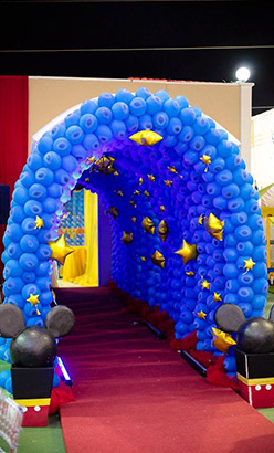 Theme Development and Decor